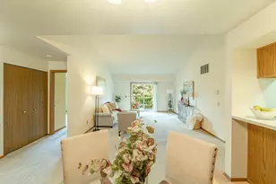 1032 S Sunnyvale Ln, Madison, WI 53713 - Photo 8