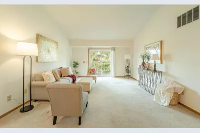 1032 S Sunnyvale Lane #F, Madison, WI 53713 - Photo 2