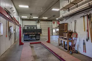 1626 Academy St, Elroy, WI 53929 - Photo 20