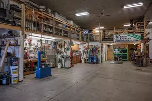 1626 Academy St, Elroy, WI 53929 - Photo 10