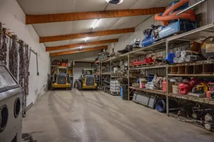 1626 Academy St, Elroy, WI 53929 - Photo 20