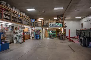 1626 Academy St, Elroy, WI 53929 - Photo 8