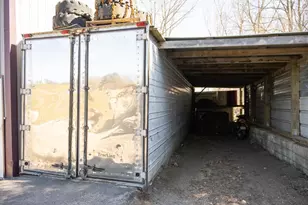 1626 Academy St, Elroy, WI 53929 - Photo 32