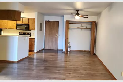 1140 Morraine View Drive #204, Madison, WI 53719 - Photo 6