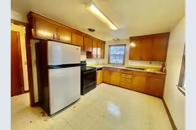 816 Melvin Court, Madison, WI 53704 - Photo 4