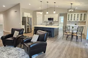 2634 Hamilton St, Portage, WI 53901 - Photo 8