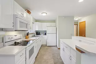 7203 Mid Town Rd, Madison, WI 53719 - Photo 12