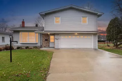 202 Wisconsin Street, Wonewoc, WI 53968 - Photo 1