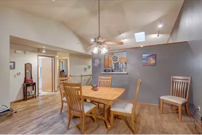 711 Kensington Square, Stoughton, WI 53589 - Photo 12