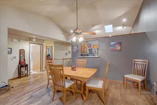 711 Kensington Square, Stoughton, WI 53589 - Photo 12