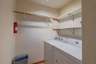 711 Kensington Square, Stoughton, WI 53589 - Photo 24