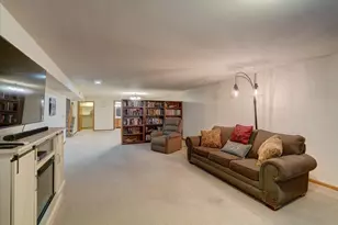 711 Kensington Square, Stoughton, WI 53589 - Photo 28