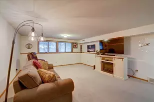 711 Kensington Square, Stoughton, WI 53589 - Photo 26