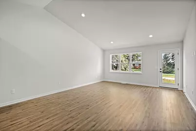 400 Orchid Avenue, Stoughton, WI 53589 - Photo 14