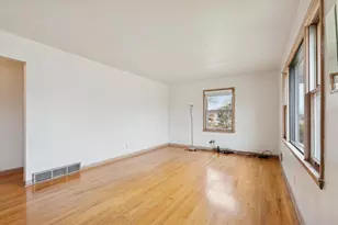 1727 24th St, Kenosha, WI 53140 - Photo 8