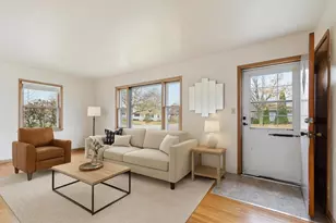 1727 24th St, Kenosha, WI 53140 - Photo 4