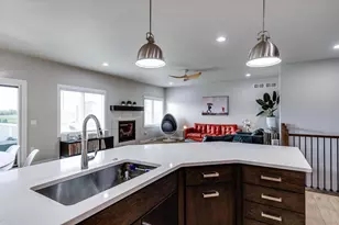 409 Peterson Trail, Oregon, WI 53575 - Photo 8