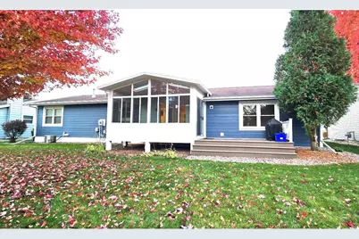 803 Centennial Parkway, Waunakee, WI 53597 - Photo 4