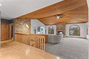 S4362 Fox Hill Cir, Baraboo, WI 53913 - Photo 6