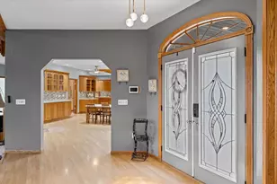 S4362 Fox Hill Cir, Baraboo, WI 53913 - Photo 4