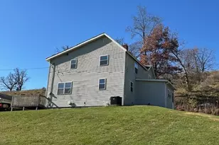 1906 Squirrel Hill Rd, Hollandale, WI 53544 - Photo 16