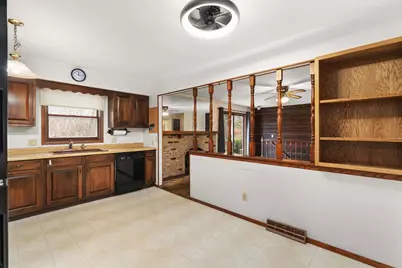 928 Columbia Drive, Janesville, WI 53546 - Photo 14