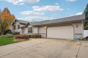 4322 Tydl Dr, Janesville, WI 53546 - Photo 4