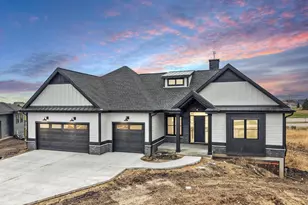 912 Westbridge Ct, Waunakee, WI 53597 - Photo 2