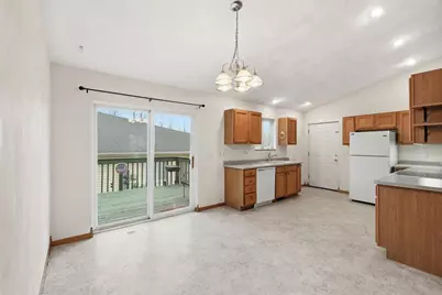 305 Mack Drive #9, Reedsburg, WI 53959 - Photo 8