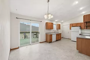 305 Mack Dr, Reedsburg, WI 53959 - Photo 8