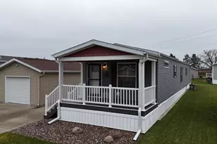 535 Collin Dr, Tomah, WI 54660 - Photo 1