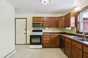 1501 Kent Ct, Sauk City, WI 53583 - Photo 8