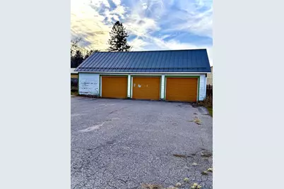 1025 2nd Street, Baraboo, WI 53913 - Photo 2