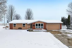 5665 Oak Park Rd, Marshall, WI 53559 - Photo 52
