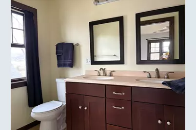 863 N Michigan Street, Prairie Du Chien, WI 53821 - Photo 24