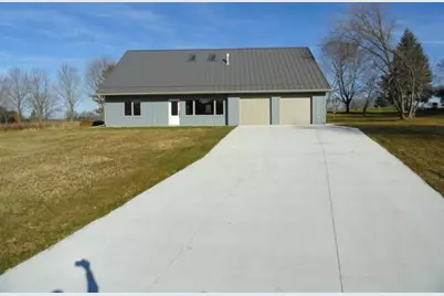 N8568 Seward Dr, Berlin, WI 54923 - Photo 16