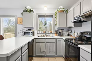 4292 Vilas Hope Rd, Cottage Grove, WI 53527 - Photo 6