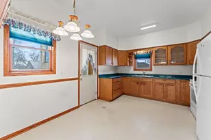 617 East St, Baraboo, WI 53913 - Photo 12