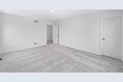 2901 Alpine Run #77, Stoughton, WI 53589 - Photo 18