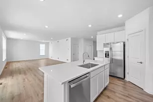 2901 Alpine Run, Stoughton, WI 53589 - Photo 10