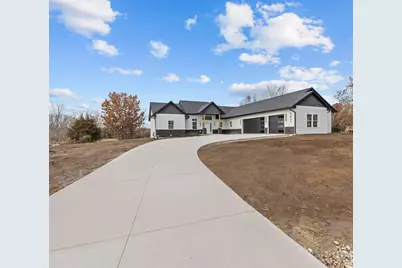 5611 N Vista Lane #5611, Janesville, WI 53548 - Photo 2