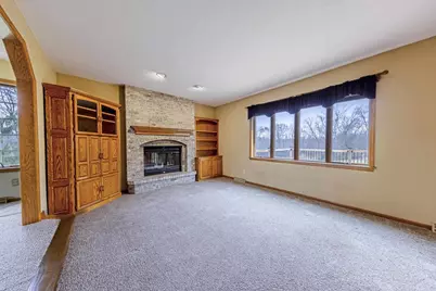 1819 W Aberdeen Drive, Janesville, WI 53545 - Photo 12