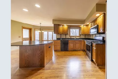 1819 W Aberdeen Drive, Janesville, WI 53545 - Photo 6