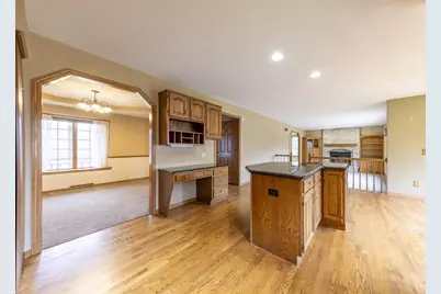 1819 W Aberdeen Drive, Janesville, WI 53545 - Photo 8