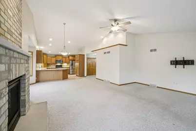 315 Pebble Brook Lane, Lodi, WI 53555 - Photo 8