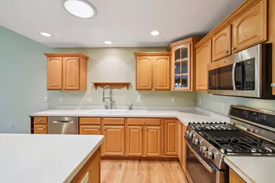 213 Fairview Circle #50, Waunakee, WI 53597 - Photo 18