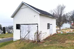 213 East St, Argyle, WI 53504 - Photo 52