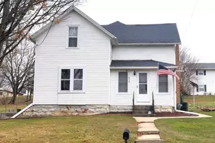 213 East St, Argyle, WI 53504 - Photo 2