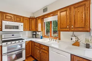 N2895 Co Rd V, Poynette, WI 53955 - Photo 14