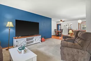 1114 N Osborne Ave, Janesville, WI 53548 - Photo 8